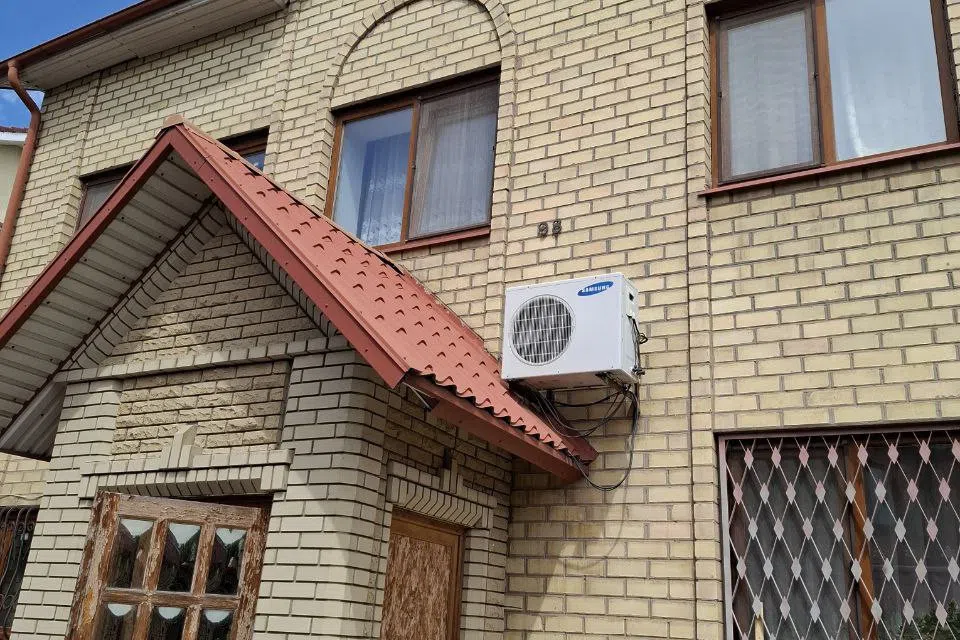Продаётся 2-этажный дом, 299 м²