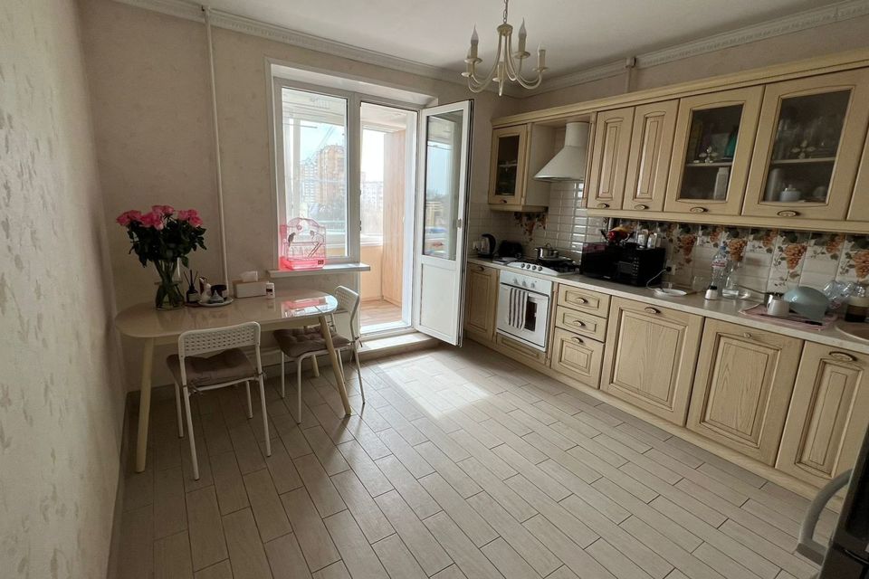 Продаётся 1-комнатная квартира, 40.2 м²