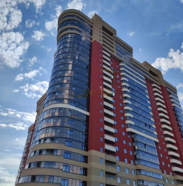 Продаётся 4-комнатная квартира, 141.01 м²