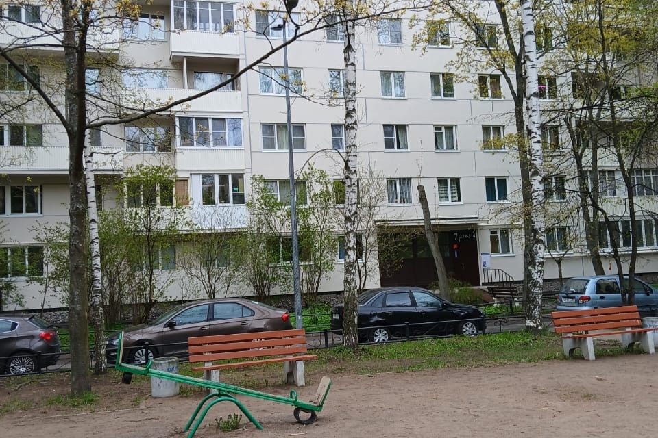 Продаётся 4-комнатная квартира, 81 м²