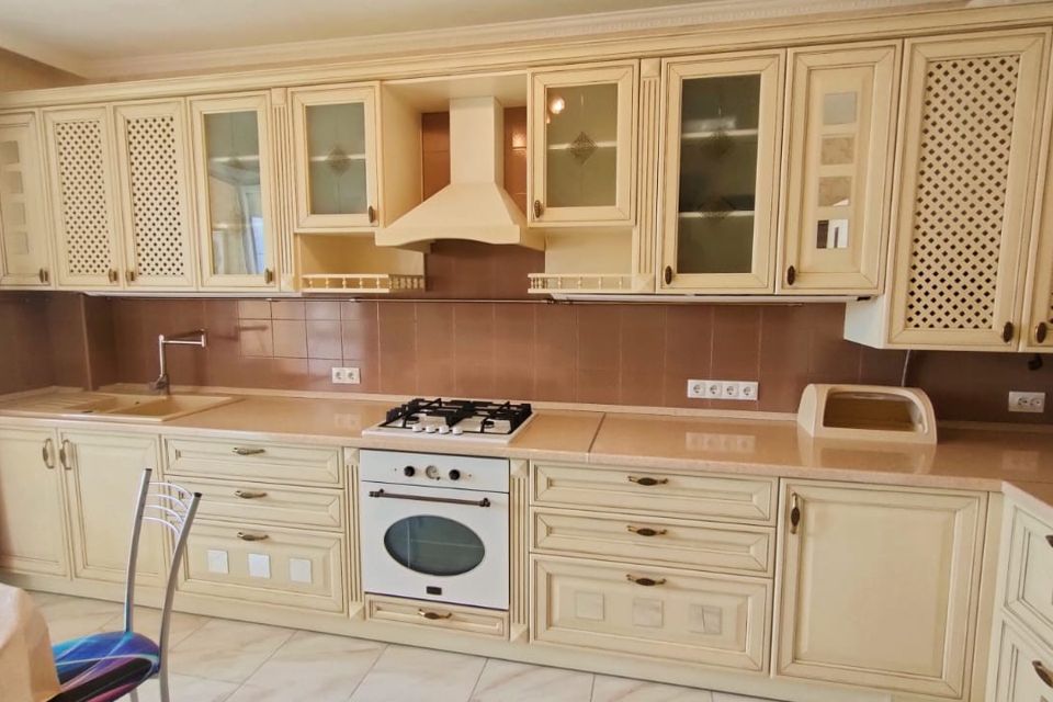 Продаётся 2-комнатная квартира, 69 м²
