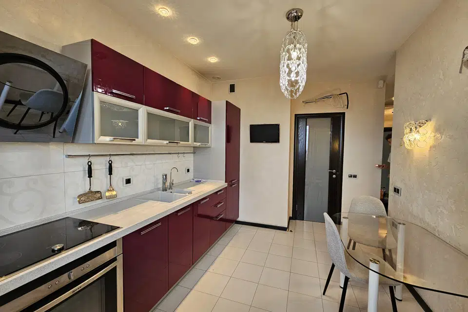 Продаётся 2-комнатная квартира, 70.7 м²