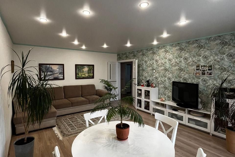 Продаётся 3-комнатная квартира, 77.4 м²