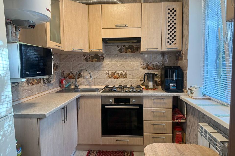 Продаётся 3-комнатная квартира, 57 м²