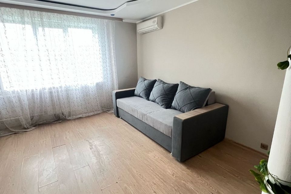 Сдаётся 2-комнатная квартира, 57 м²