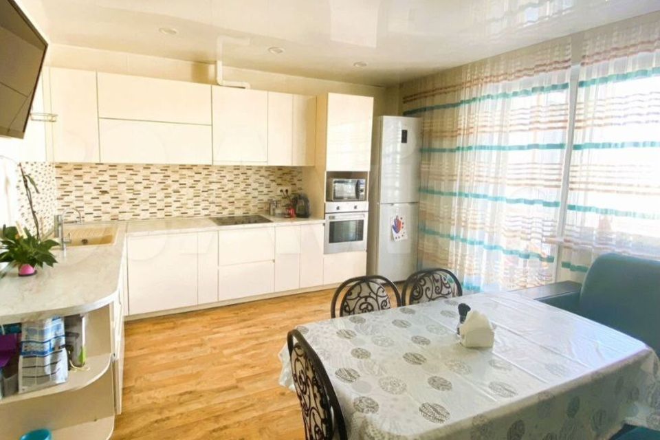 Продаётся 3-комнатная квартира, 86.4 м²