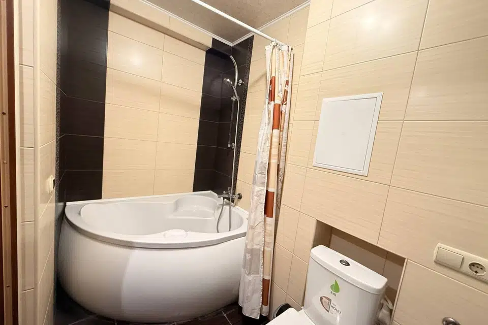 Продаётся 3-комнатная квартира, 52.8 м²
