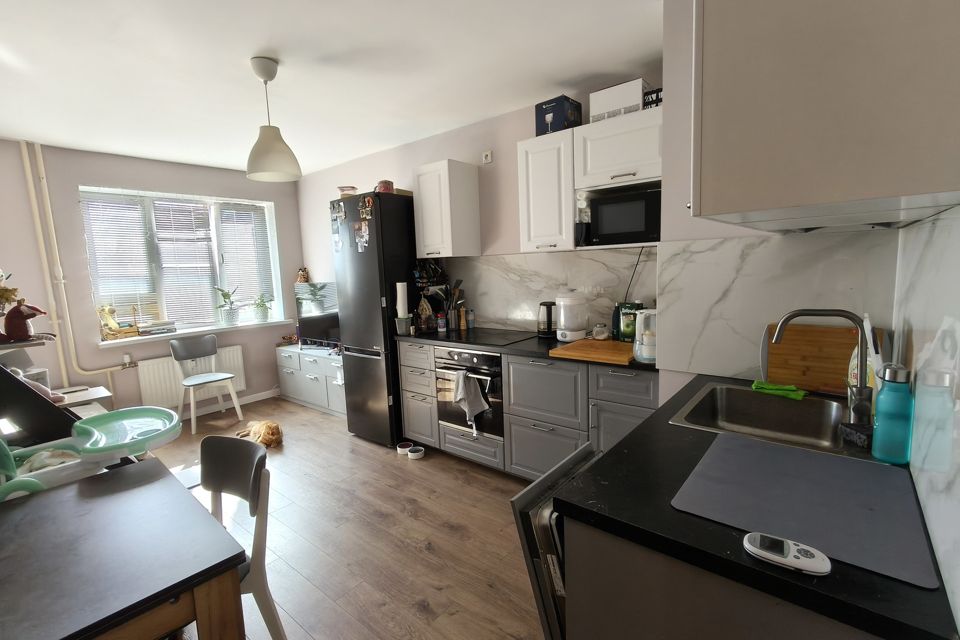 Продаётся 1-комнатная квартира, 40.4 м²
