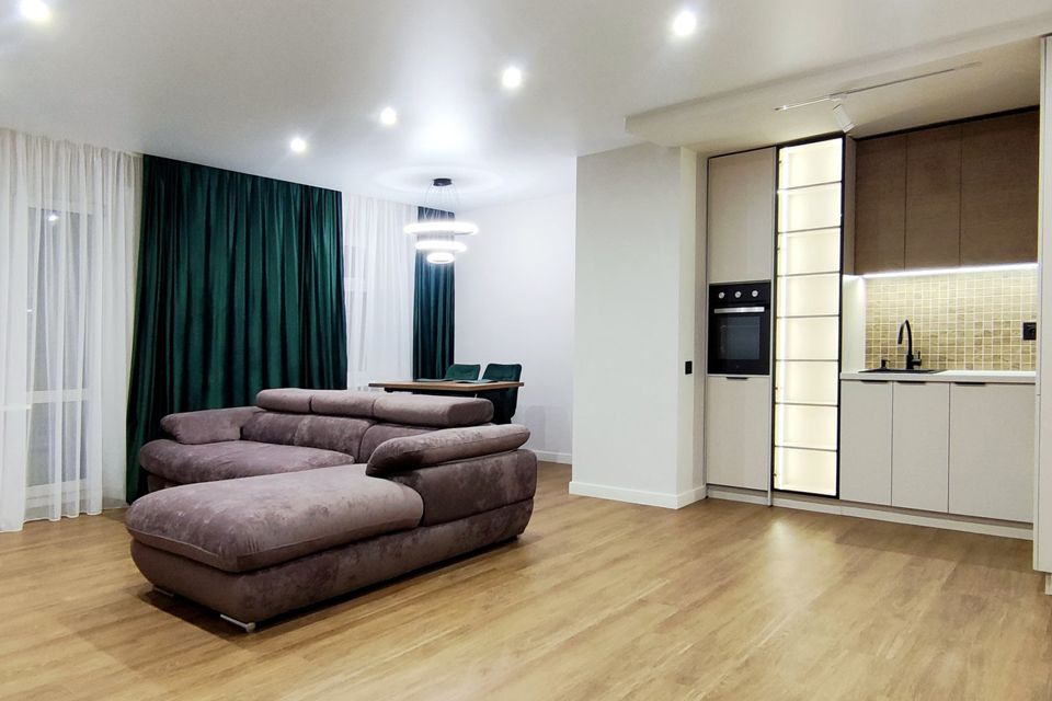 Продаётся 2-комнатная квартира, 65 м²