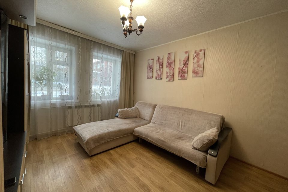 Продаётся 3-комнатная квартира, 57.5 м²