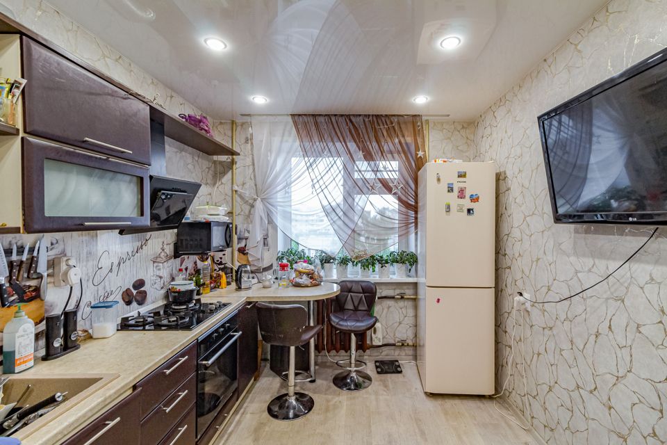 Продаётся 3-комнатная квартира, 63 м²