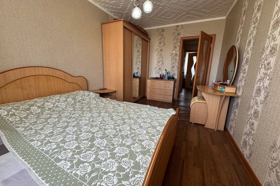 Продаётся 4-комнатная квартира, 76.3 м²