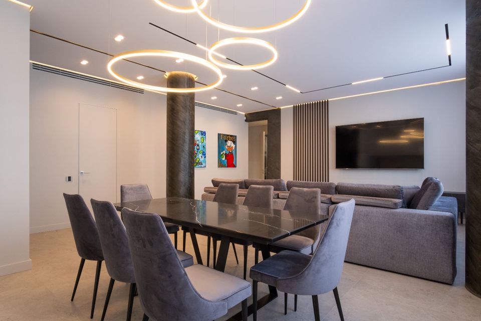 Продаётся 3-комнатная квартира, 108.8 м²