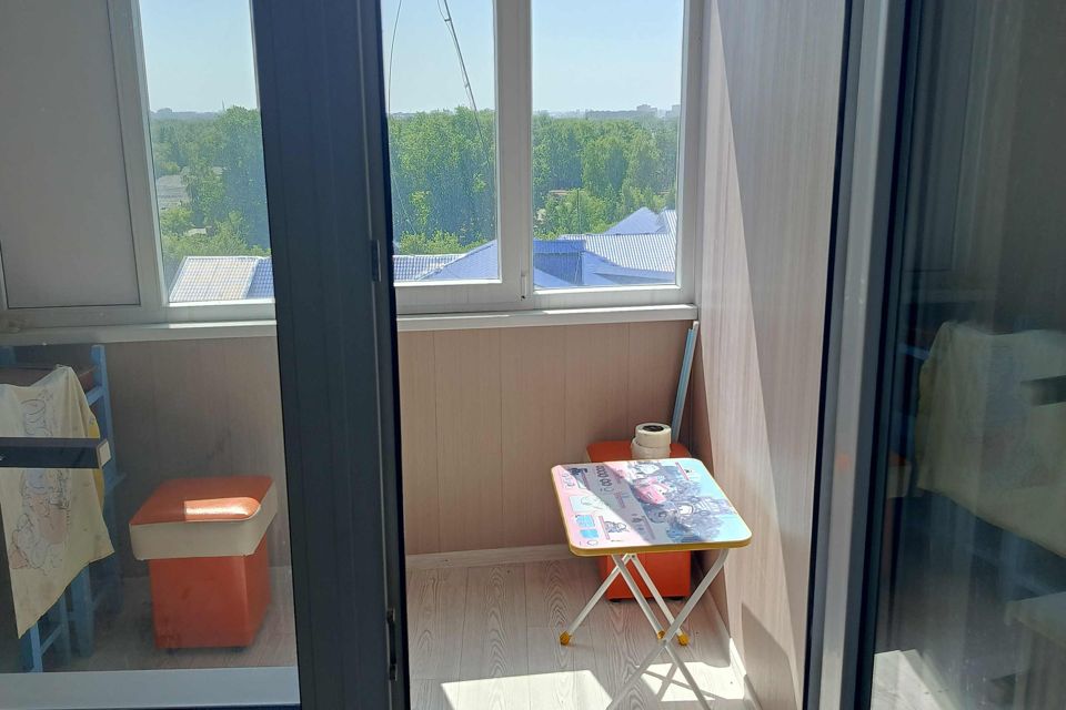 Продаётся 3-комнатная квартира, 62.7 м²