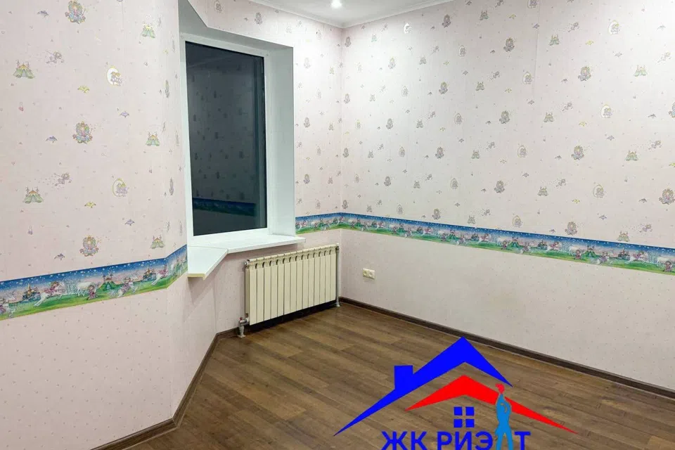 Сдаётся 2-этажный дом, 150 м²