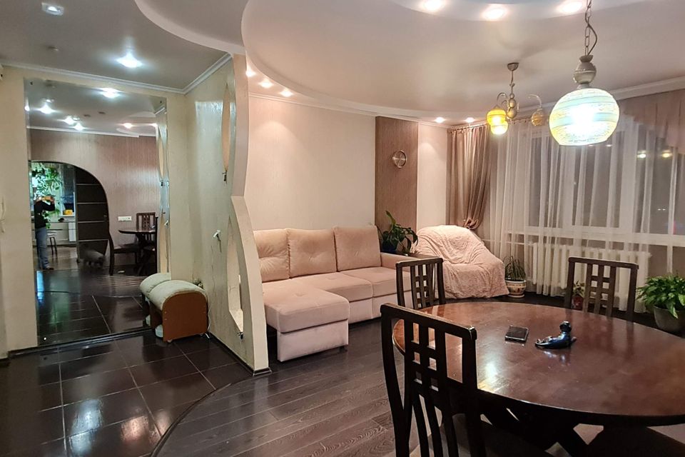 Продаётся 4-комнатная квартира, 77.5 м²