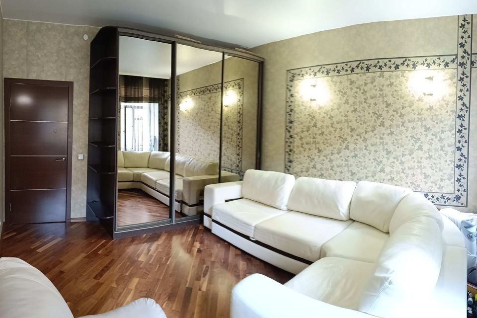 Продаётся 2-комнатная квартира, 62.3 м²
