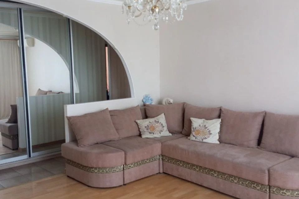 Продаётся 3-комнатная квартира, 70 м²