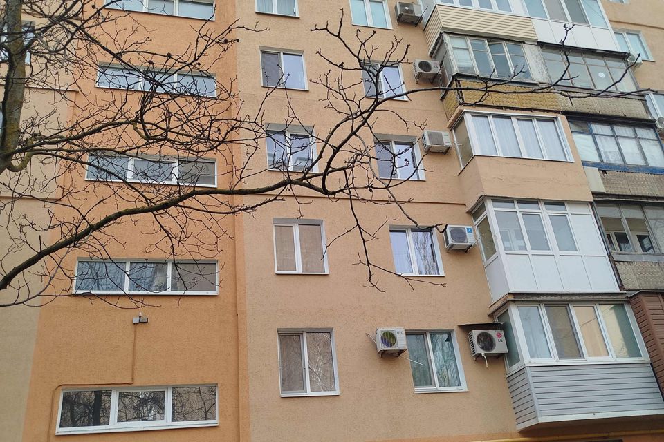 Продаётся 3-комнатная квартира, 63.3 м²