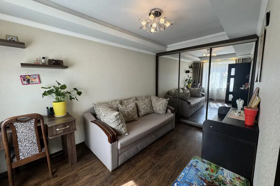 Продаётся 3-комнатная квартира, 54 м²