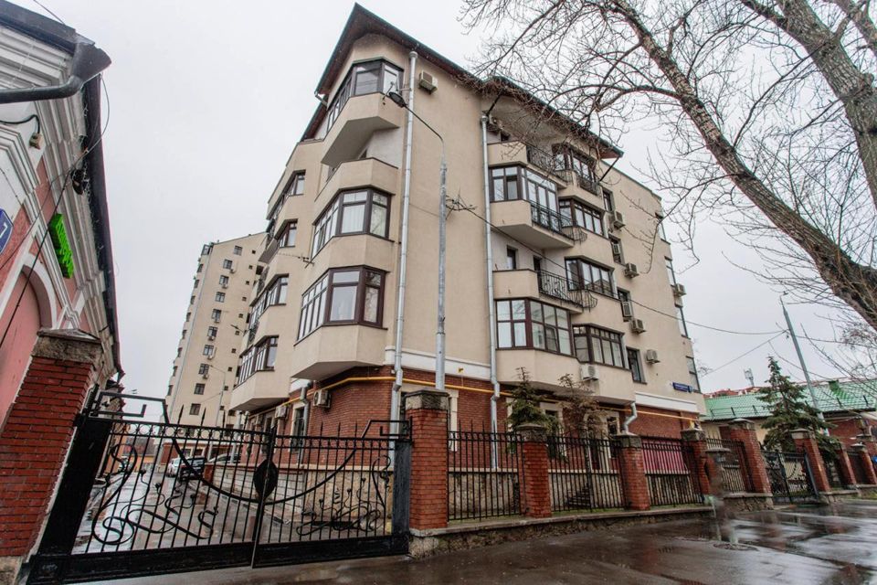 Продаётся 2-комнатная квартира, 100.5 м²