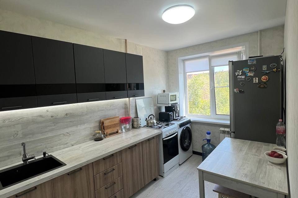 Продаётся 3-комнатная квартира, 62.5 м²