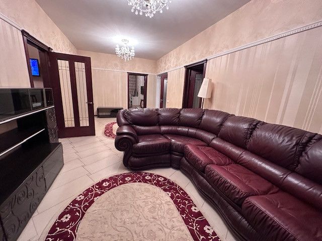 Продаётся 4-комнатная квартира, 91.8 м²