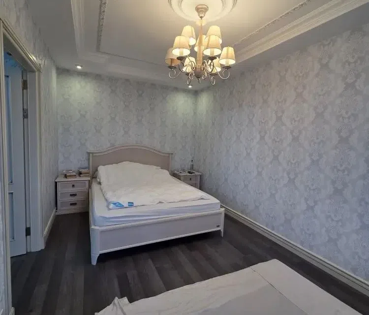 Продаётся 3-комнатная квартира, 105 м²