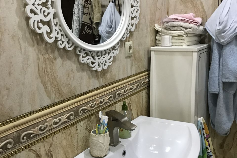 Продаётся 3-комнатная квартира, 120 м²