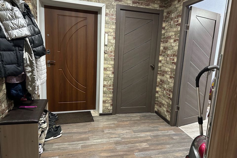 Продаётся 4-комнатная квартира, 71.4 м²