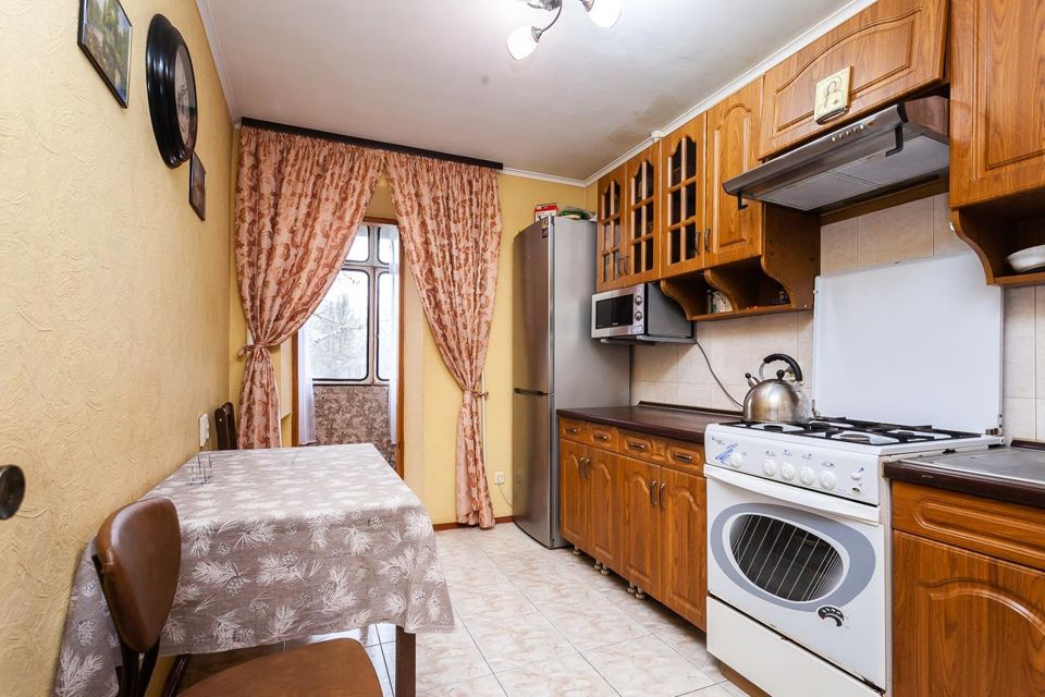 Продаётся 3-комнатная квартира, 57.3 м²