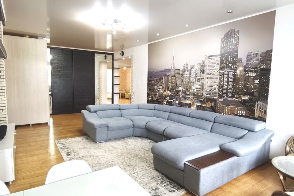 Продаётся 3-комнатная квартира, 90 м²