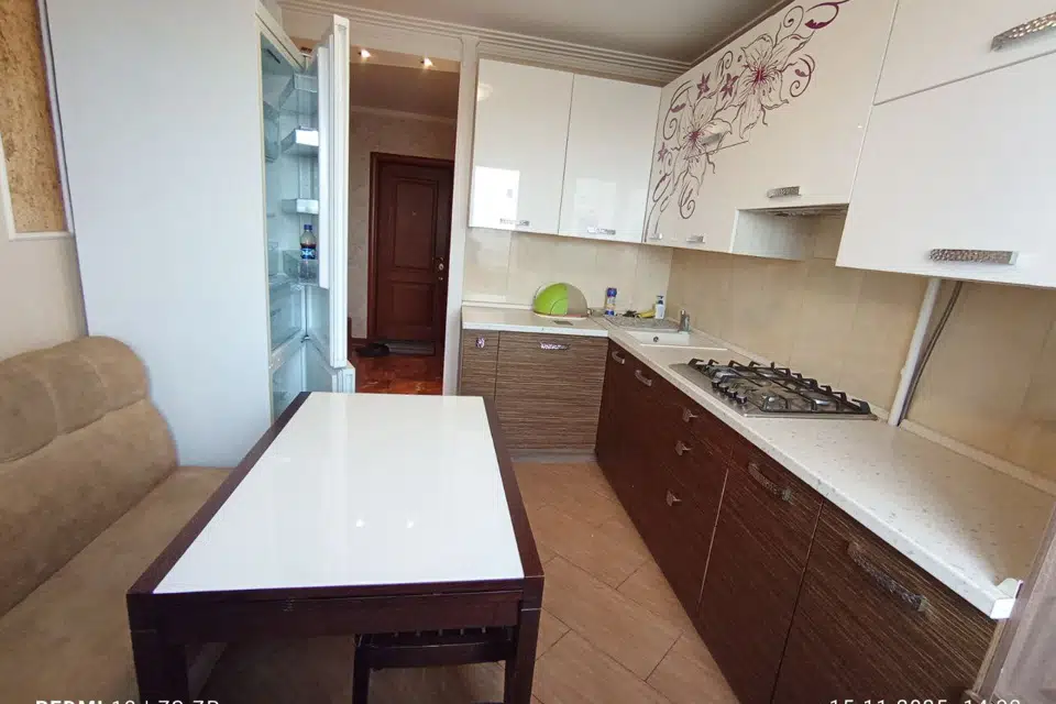 Продаётся 3-комнатная квартира, 77 м²