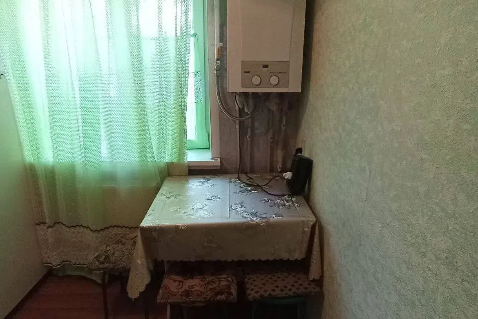 Продаётся 3-комнатная квартира, 55.8 м²