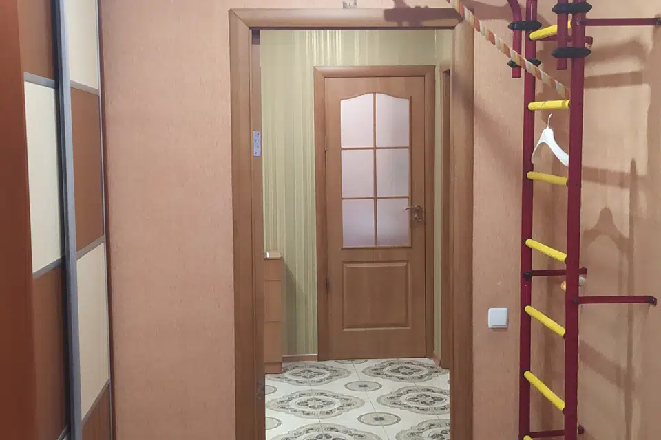 Продаётся 3-комнатная квартира, 63.7 м²