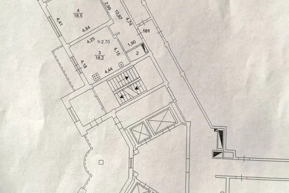 Продаётся 5-комнатная квартира, 136.9 м²