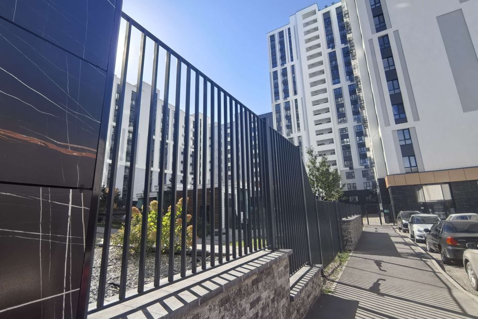 Продаётся 2-комнатная квартира, 67.8 м²