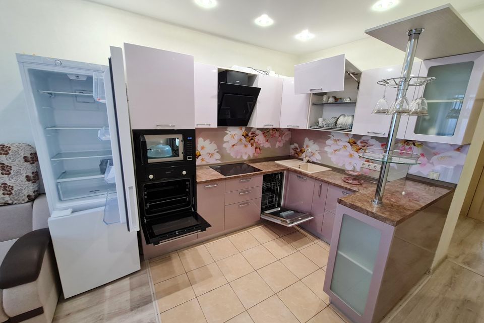 Продаётся 2-комнатная квартира, 60 м²