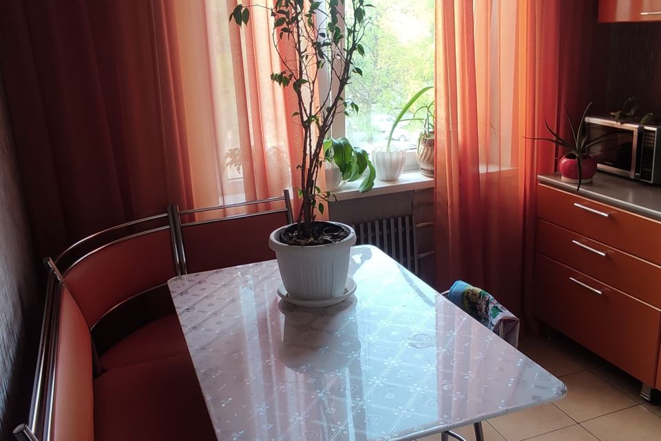 Продаётся 3-комнатная квартира, 64 м²