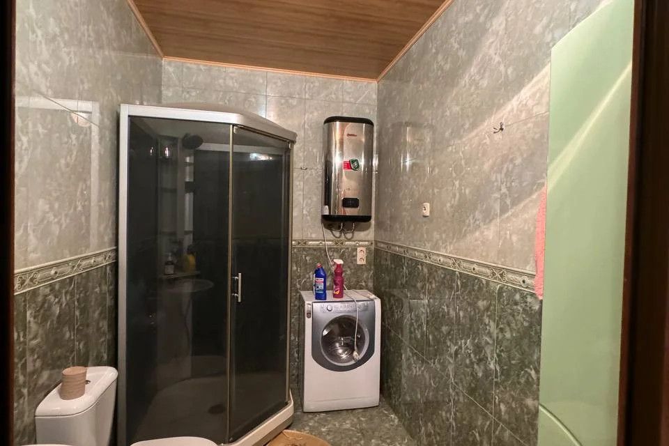 Продаётся 1-этажный дом, 180 м²