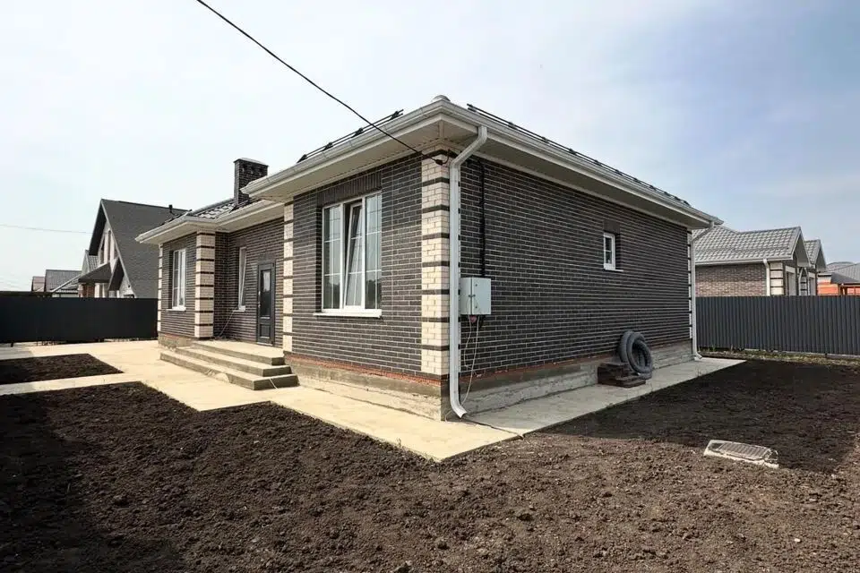 Продаётся 1-этажный дом, 100 м²