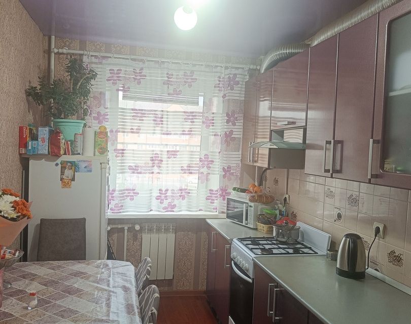 Продаётся 3-комнатная квартира, 57 м²