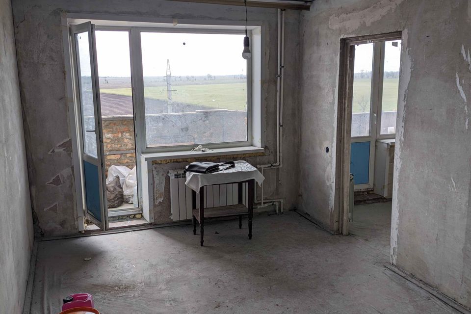 Продаётся 3-комнатная квартира, 51.9 м²