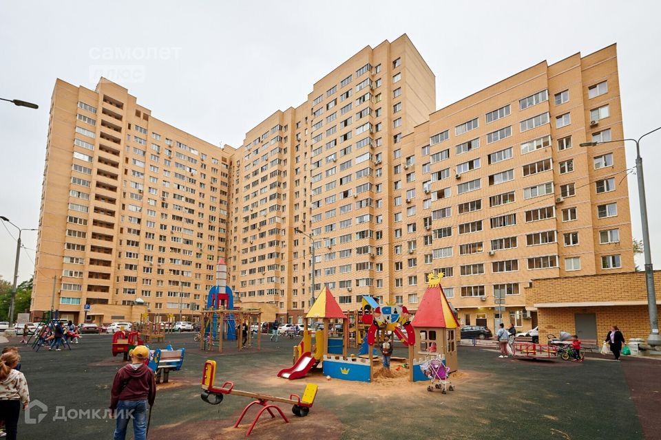 Продаётся 2-комнатная квартира, 65 м²