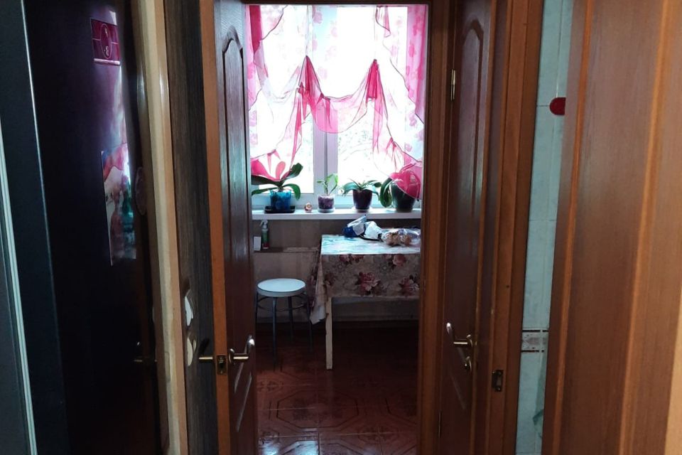 Продаётся комната в 3-комн. квартире, 13.8 м²