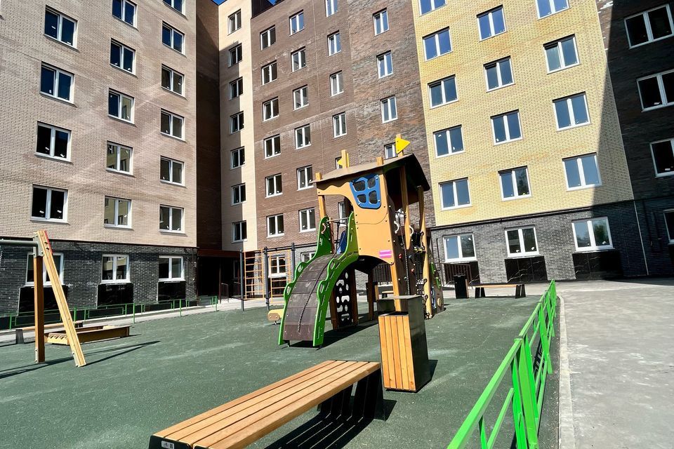 Продаётся 4-комнатная квартира, 89.2 м²