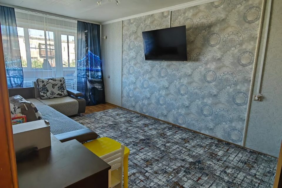 Продаётся 3-комнатная квартира, 61 м²