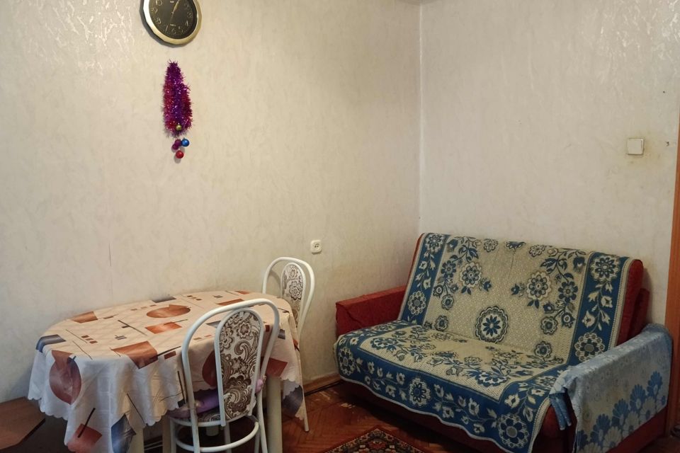 Продаётся 3-комнатная квартира, 56.7 м²