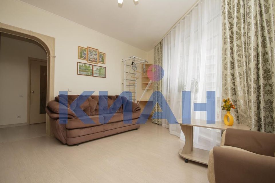 Продаётся 1-комнатная квартира, 41.3 м²
