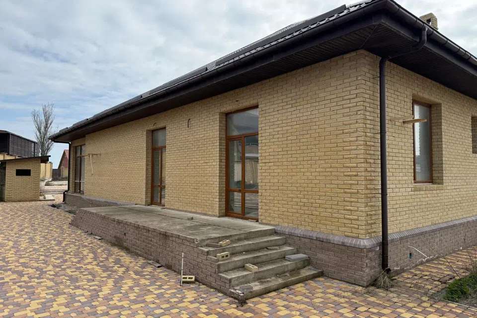 Продаётся 1-этажный дом, 200 м²
